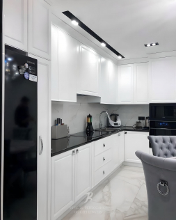 Елена Елена